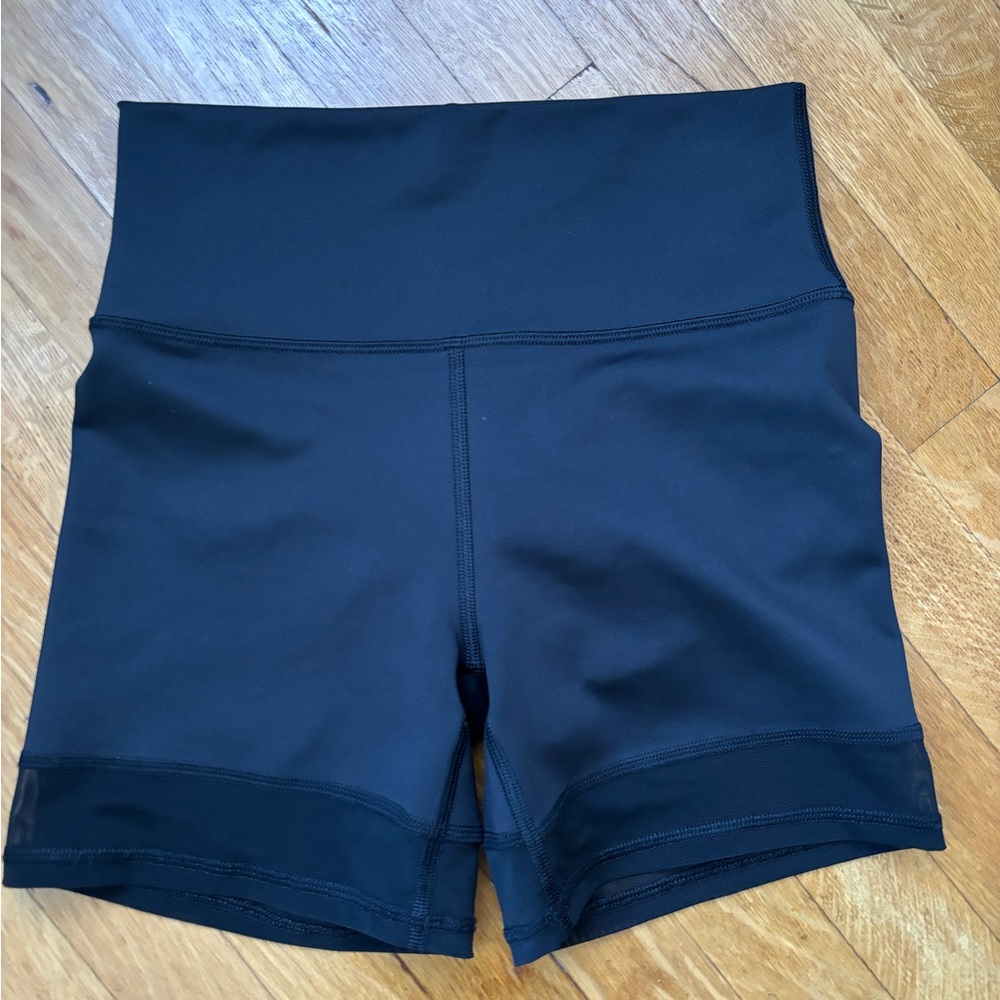 5" Airlift Double Trouble Biker Short Alo